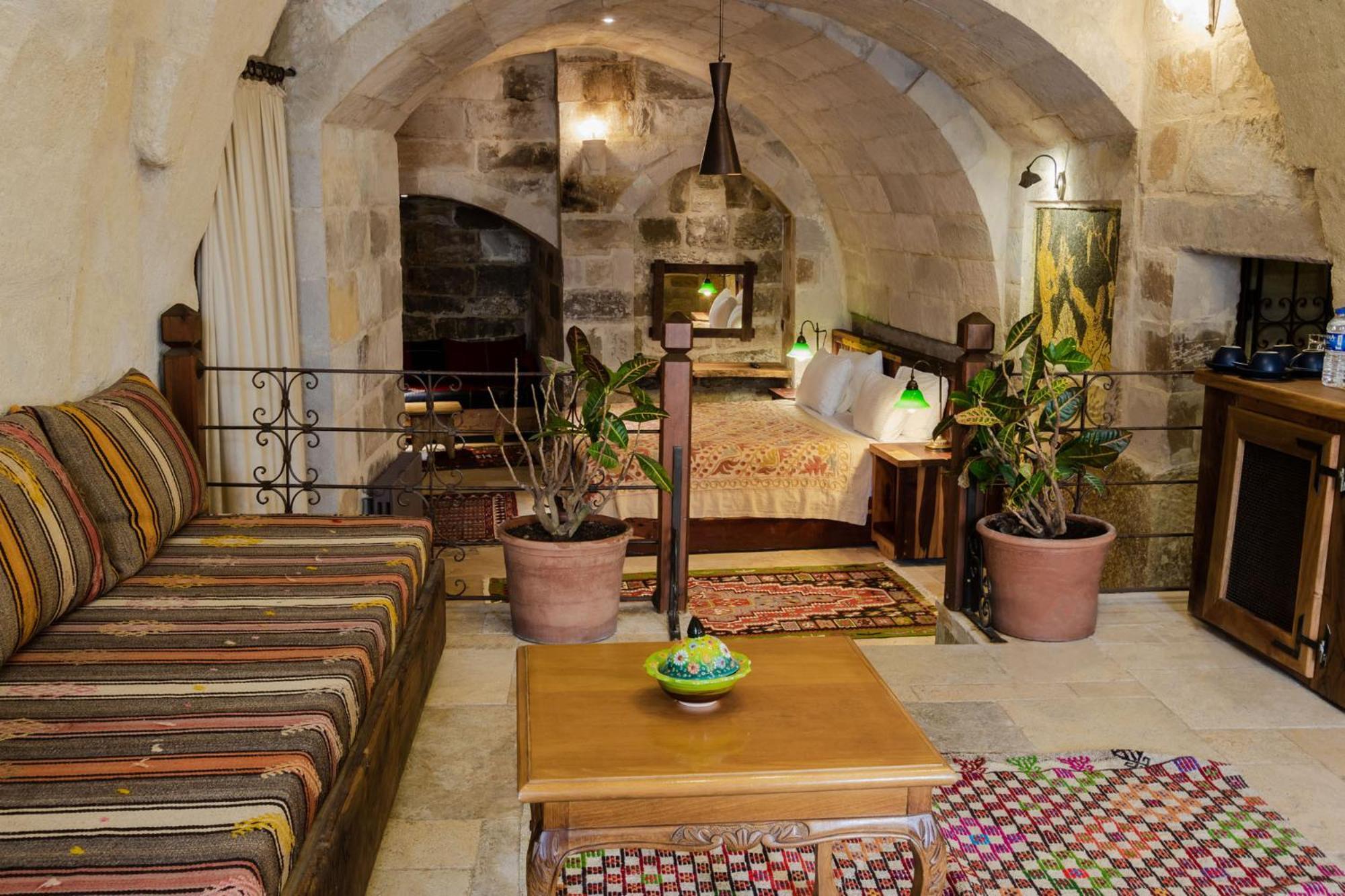 Sultan Cave Suites Гьореме Екстериор снимка