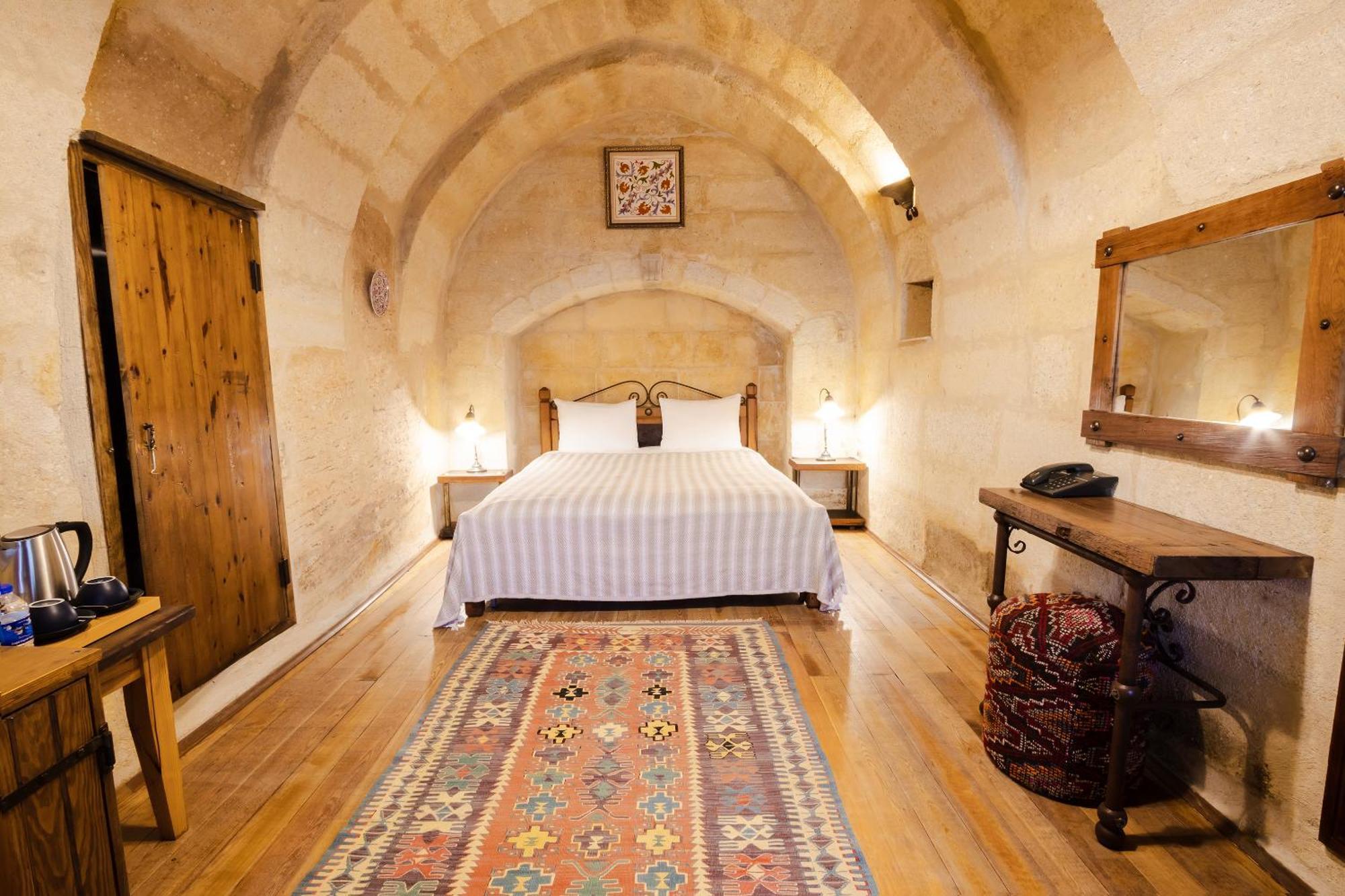 Sultan Cave Suites Гьореме Екстериор снимка